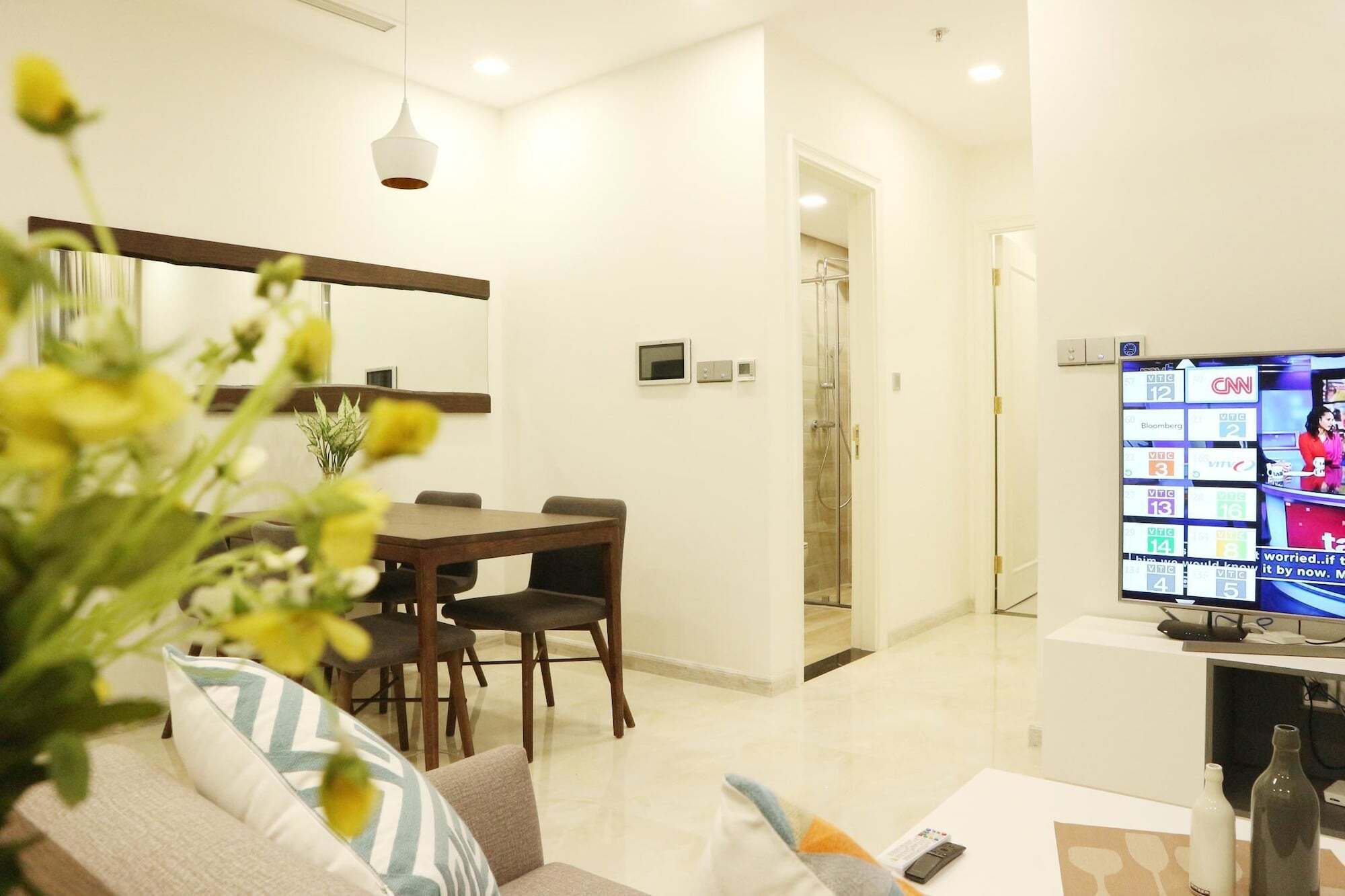 Vinhomes Golden River P'house * Ho Chi Minh City